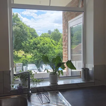 Bright Spacious Airy 2 Bed Flat Ealing Exterior photo